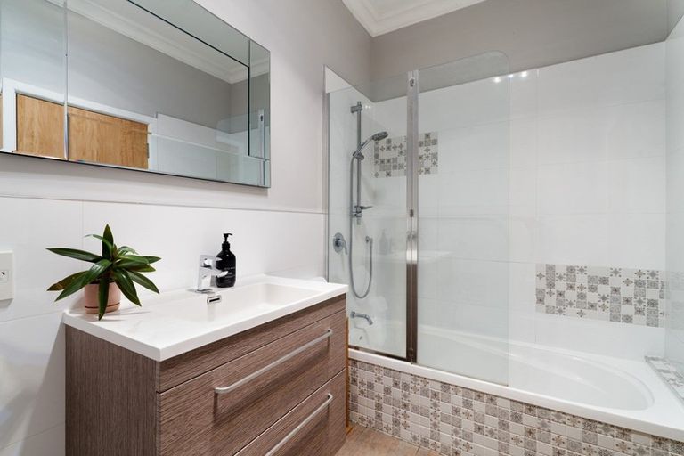 Photo of property in 1004 Willowpark Road North, Mayfair, Hastings, 4122