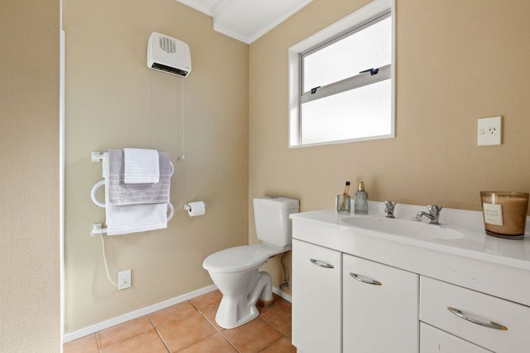 Photo of property in 95 Rototuna Road, Rototuna, Hamilton, 3210