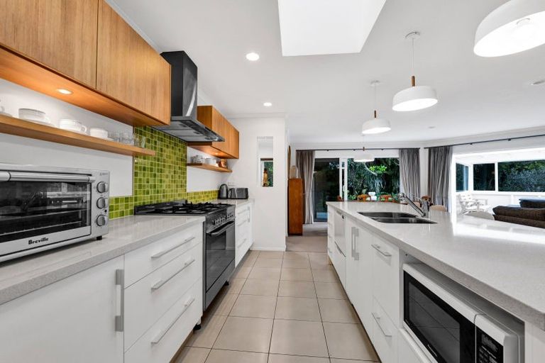 Photo of property in 2a Margaret Alice Close, Whalers Gate, New Plymouth, 4310