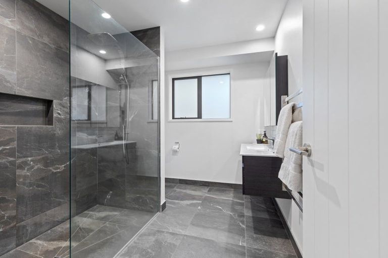 Photo of property in 160 Lakes Boulevard, Pyes Pa, Tauranga, 3112