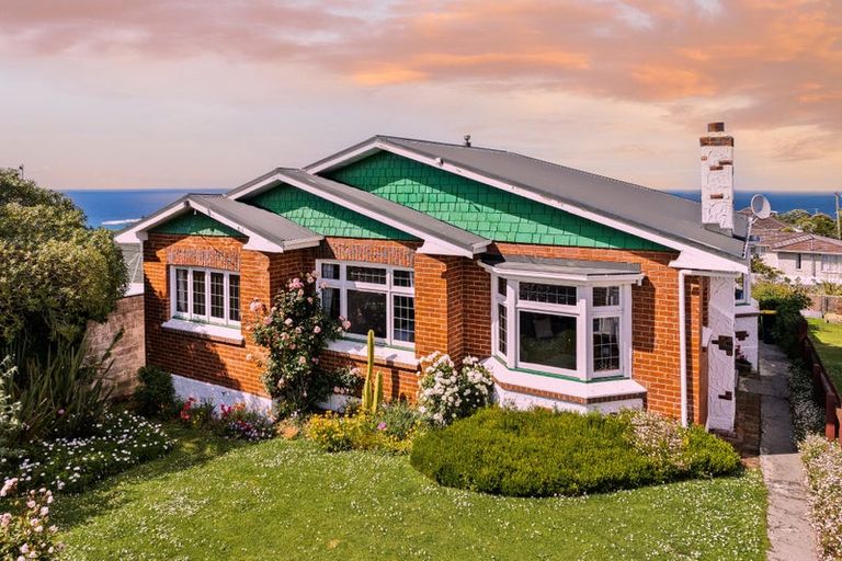 Photo of property in 12 Gloucester Street, Andersons Bay, Dunedin, 9013