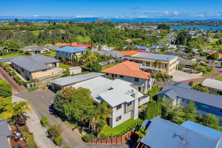 Photo of property in 37 Oteki Park Drive, Welcome Bay, Tauranga, 3112