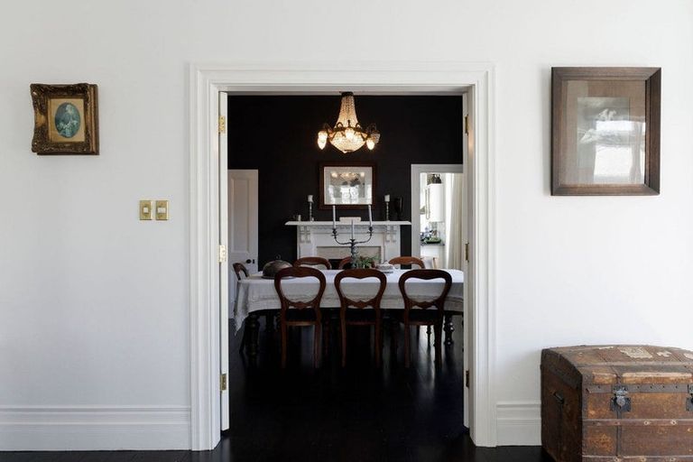 Photo of property in 165 Karori Road, Karori, Wellington, 6012