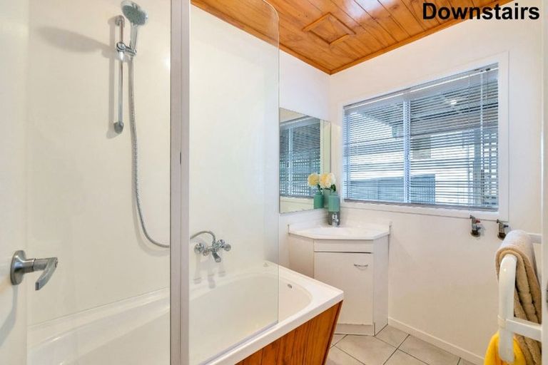 Photo of property in 34 Kirby Street, Glendene, Auckland, 0602