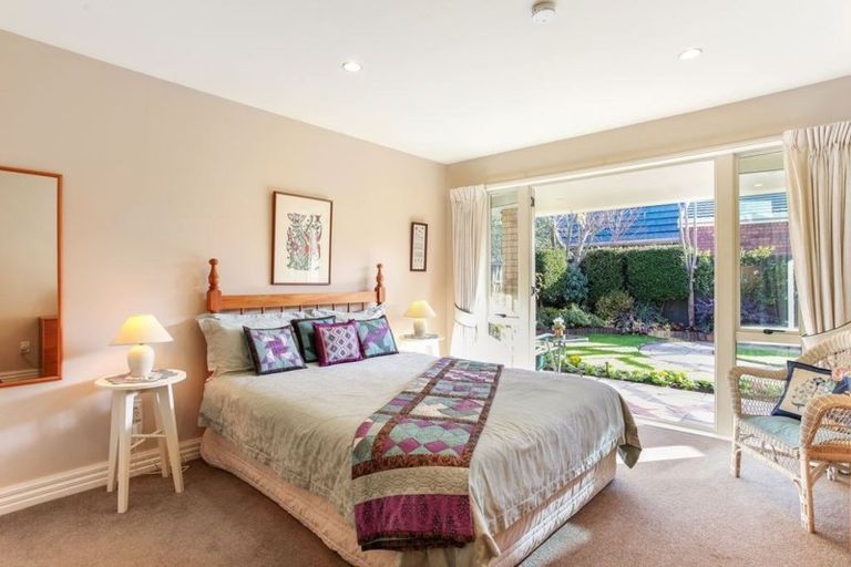 Photo of property in 24 Ilam Park Place, Ilam, Christchurch, 8041