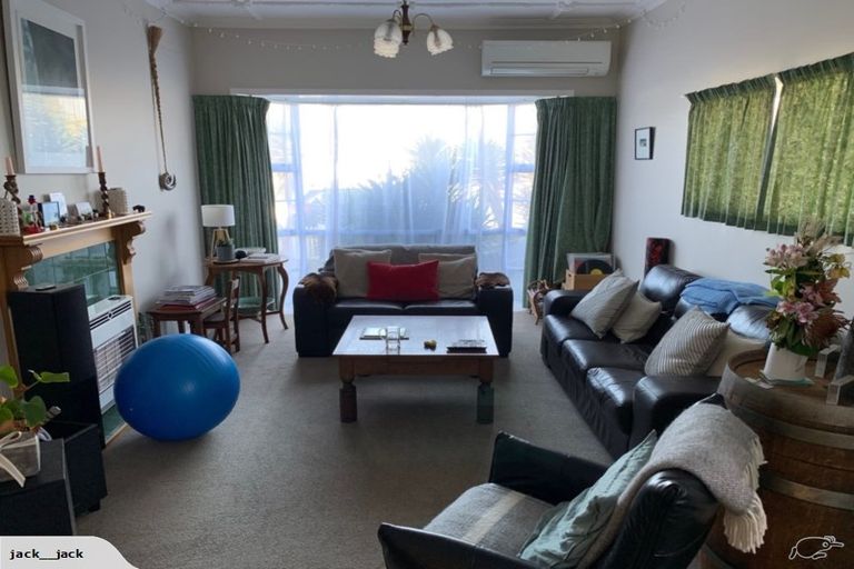 Photo of property in 28 Newton Street, Fitzroy, New Plymouth, 4312