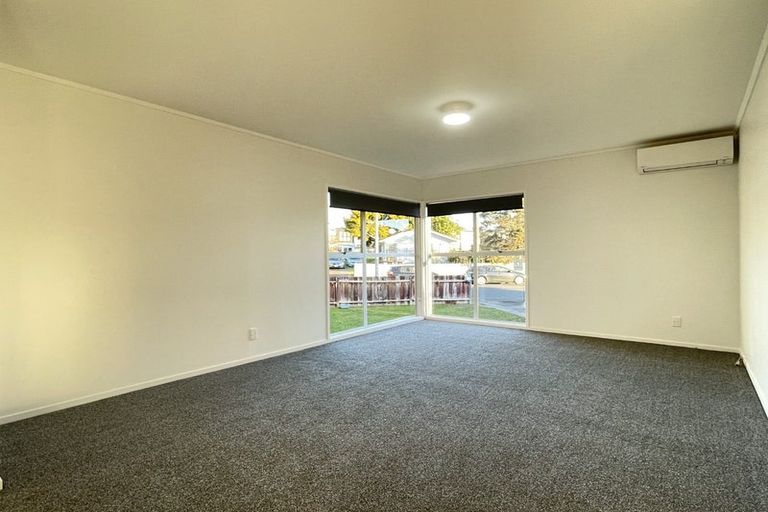 Photo of property in 156 Chichester Drive, Rosehill, Papakura, 2113