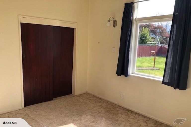 Photo of property in 4 Mcdonald Place, Awapuni, Palmerston North, 4412