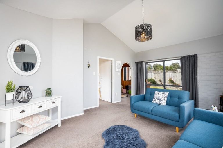 Photo of property in 68 Branch Road, Highlands Park, New Plymouth, 4312