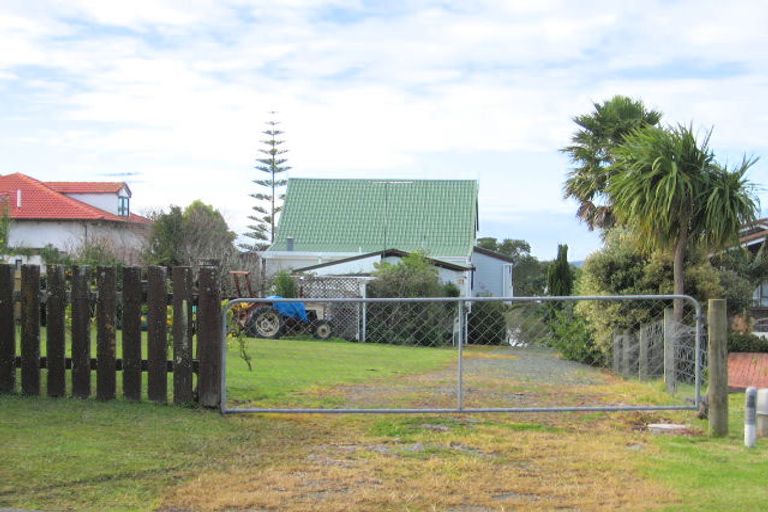 Photo of property in 48 Kauri Crescent, Snells Beach, 0920