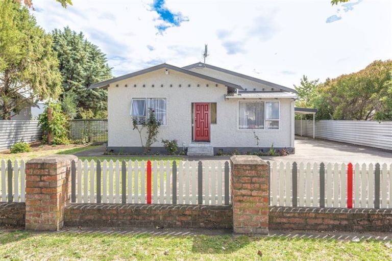 Photo of property in 11 Moore Avenue, Tawhero, Whanganui, 4501