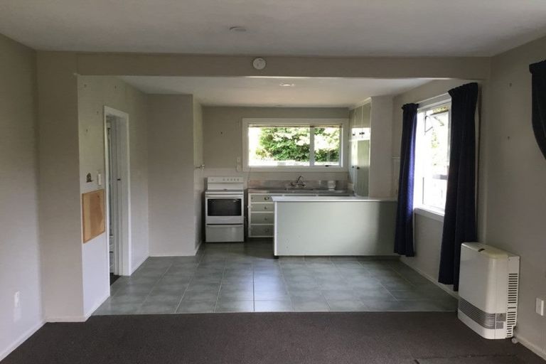 Photo of property in 30 Gladson Avenue, Sockburn, Christchurch, 8042