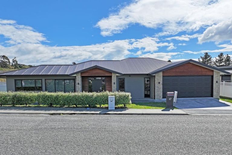 Photo of property in 17 Joy Street, Albany Heights, Auckland, 0632