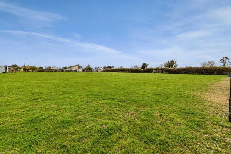 Photo of property in 11 Warwick Road, Stratford, 4332