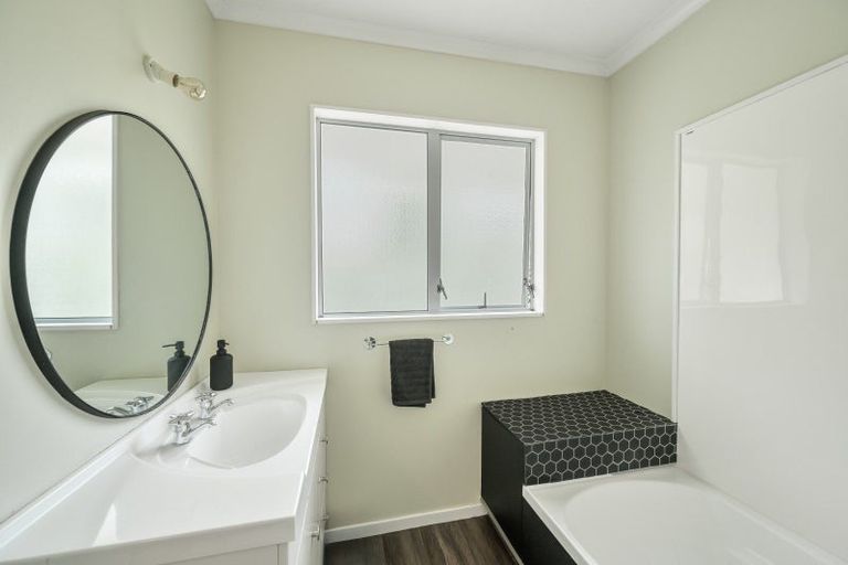 Photo of property in 58 Downing Avenue, Pirimai, Napier, 4112