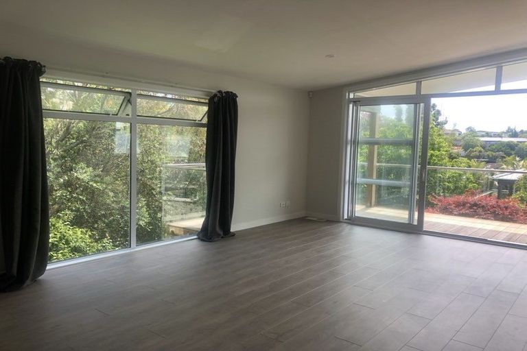 Photo of property in 15 Beacon Avenue, Campbells Bay, Auckland, 0630