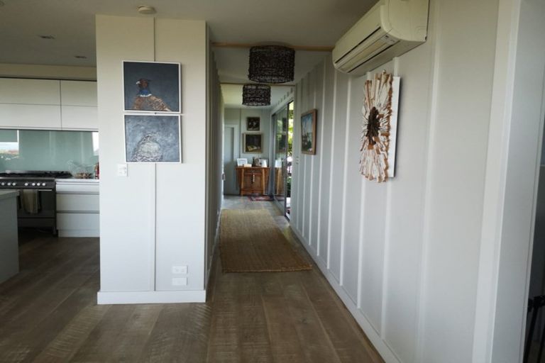 Photo of property in 73 Keanes Road, Maraetai, Howick, 2571