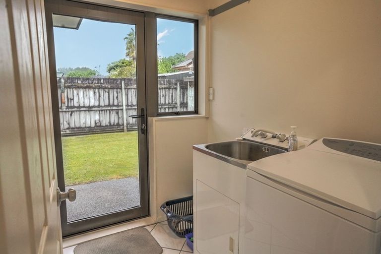 Photo of property in 8 Cairns Crescent, Rototuna, Hamilton, 3210