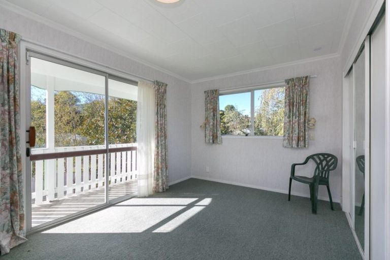 Photo of property in 50 Trelawney Crescent, Westown, New Plymouth, 4310