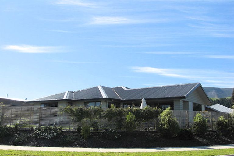 Photo of property in 24 Cambelldon Crescent, Stoke, Nelson, 7011