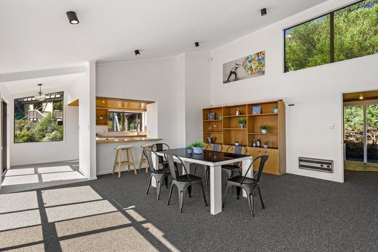 Photo of property in 5 Osmond Lane, Mount Pleasant, Christchurch, 8081