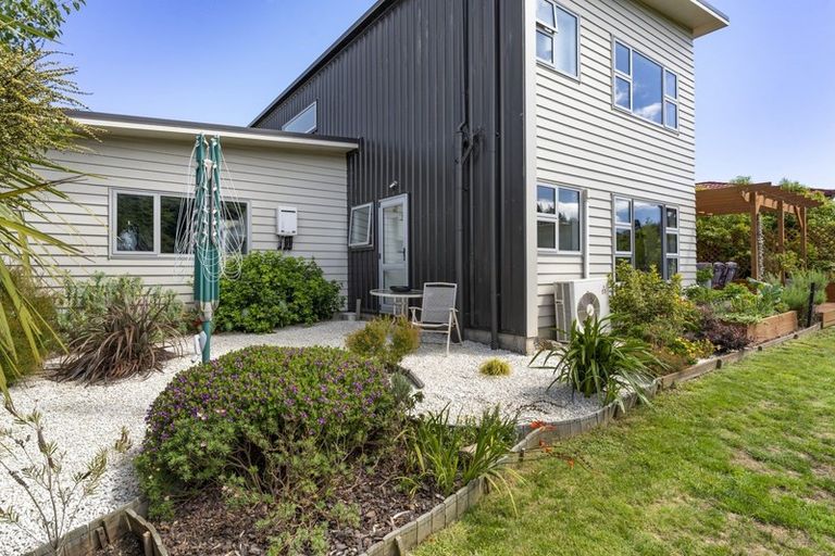 Photo of property in 51 Te Puia Drive, Aotea, Porirua, 5024