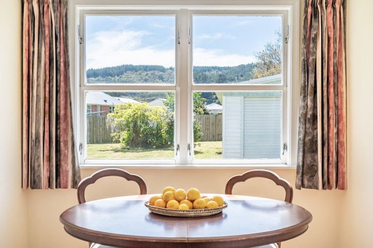 Photo of property in 94 Mcleod Street, Elderslea, Upper Hutt, 5018
