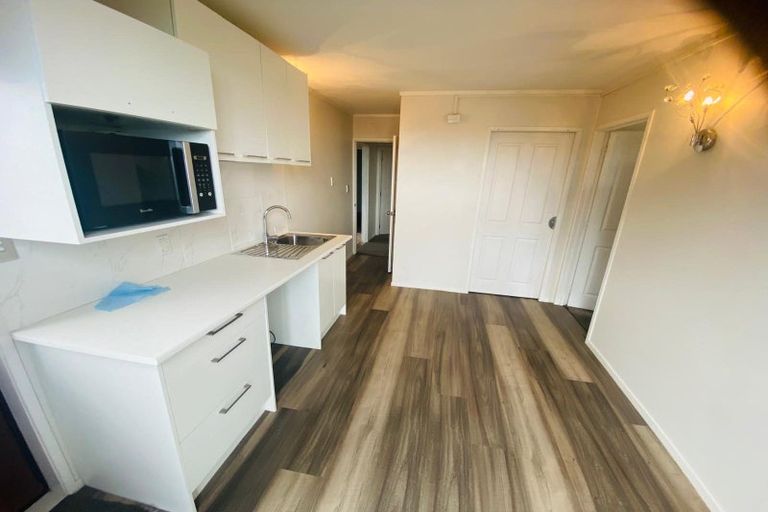 Photo of property in 27 Hale Crescent, Bayview, Auckland, 0629