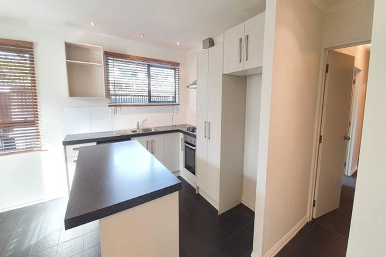 Photo of property in 2/68 Abberley Crescent, St Albans, Christchurch, 8014