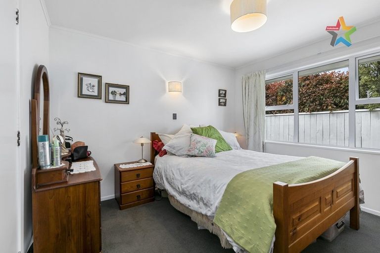 Photo of property in 20a Holyoake Crescent, Avalon, Lower Hutt, 5011