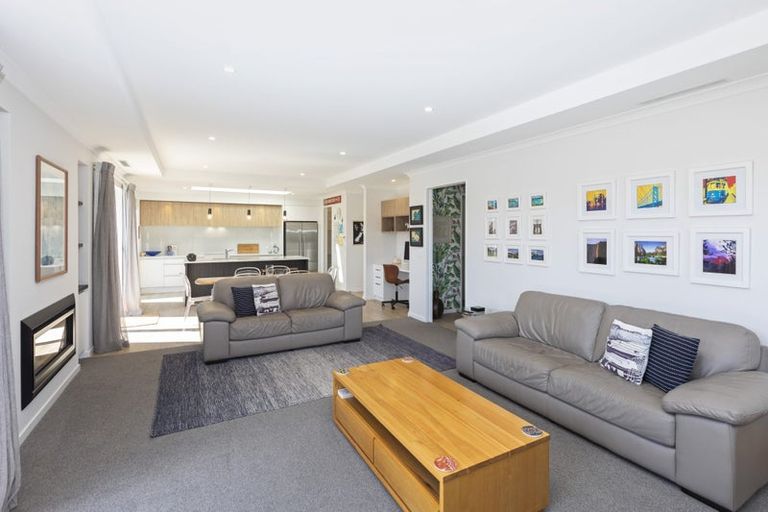 Photo of property in 86 Aston Drive, Waimairi Beach, Christchurch, 8083