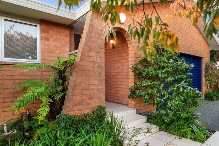 Photo of property in 220 Sawyers Arms Road, Bishopdale, Christchurch, 8053