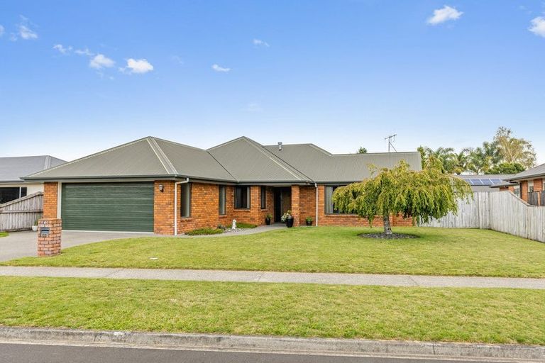 Photo of property in 35 Oaklands Drive, Cambridge, 3434