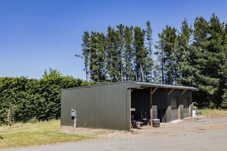 Photo of property in 53 Swamp Road, Loburn, Rangiora, 7472