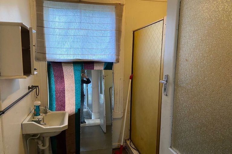 Photo of property in 60 Lawrence Street, Mornington, Dunedin, 9011