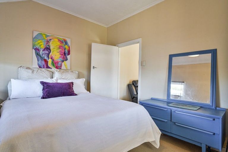 Photo of property in 200 Caroline Place, Mayfair, Hastings, 4122