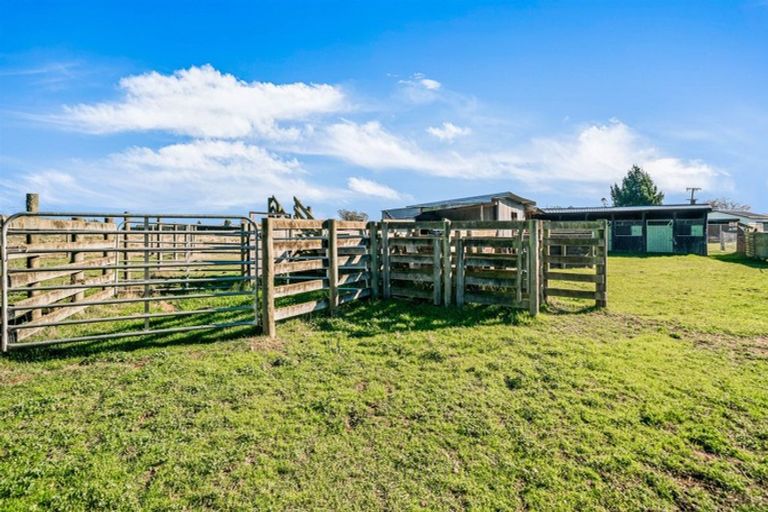 Photo of property in 1845 West Coast Road, Kirwee, Christchurch, 7671