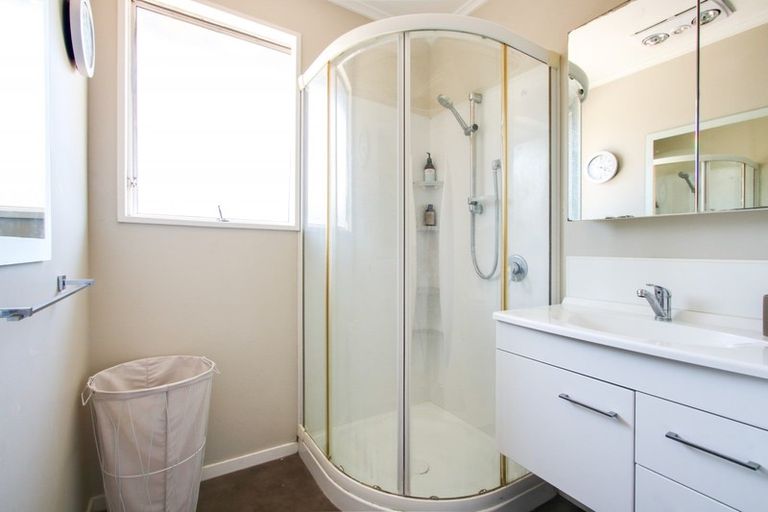 Photo of property in 69 Puketapu Road, Taradale, Napier, 4112