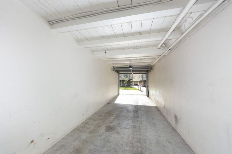 Photo of property in The Haven, 41/120 Beach Haven Road, Beach Haven, Auckland, 0626