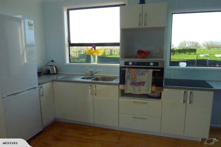 Photo of property in 15 Newcombe Road, Otaua, Waiuku, 2682