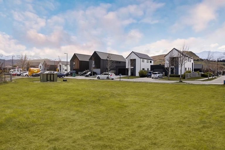 Photo of property in 17 Lorne Street, Lake Hayes, Queenstown, 9304