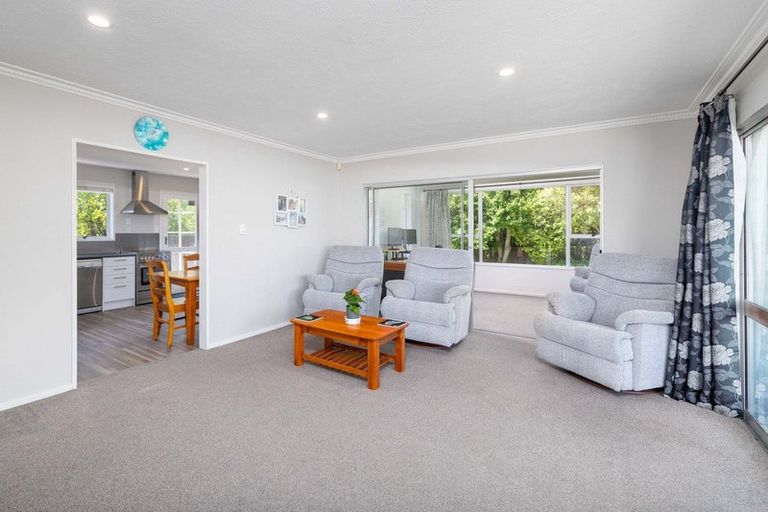Photo of property in 2/272 Centaurus Road, Hillsborough, Christchurch, 8022