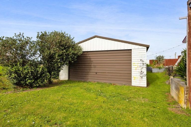 Photo of property in 17 Hobson Street, Normanby, Hawera, 4614