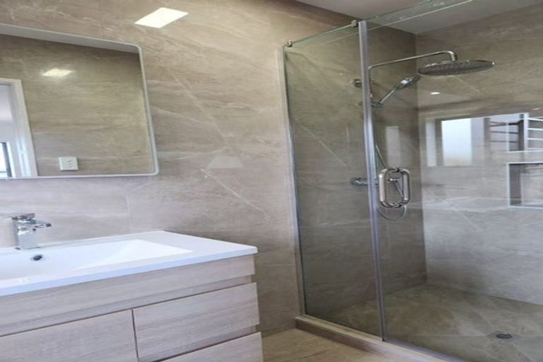 Photo of property in 20a Tawa Crescent, Manurewa, Auckland, 2102