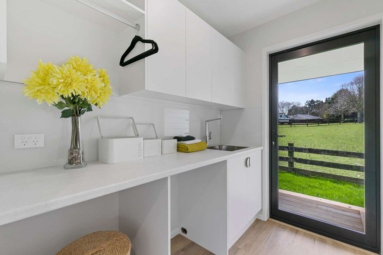 Photo of property in 2 Evan Tasman Lane, Waiuku, 2123