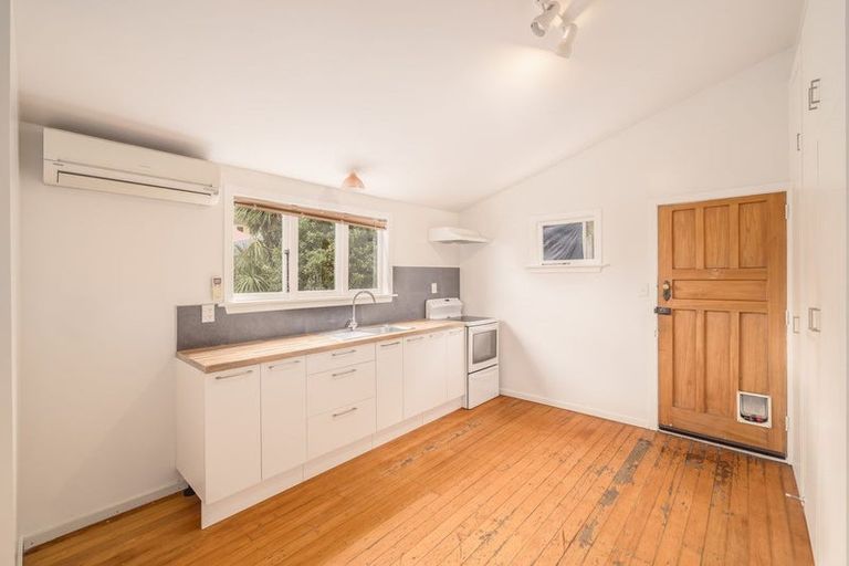 Photo of property in 45 Oxford Street, Lyttelton, 8082