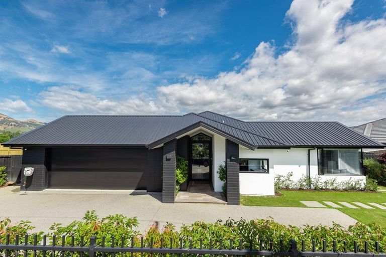 Photo of property in 87 Wingatui Road, Mosgiel, 9024
