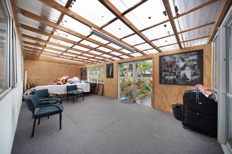 Photo of property in 5 Mikasa Place, Mangere, Auckland, 2022