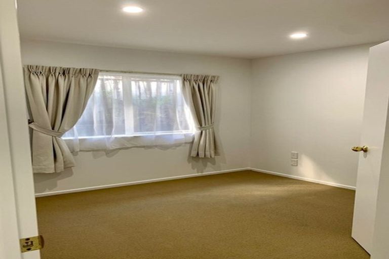 Photo of property in 3 Lyttelton Avenue, Forrest Hill, Auckland, 0620
