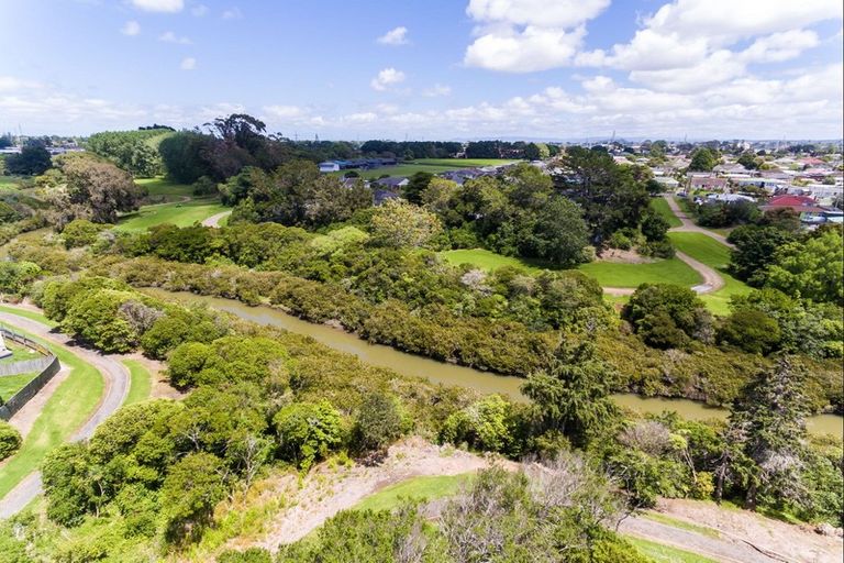 Photo of property in 21 Bolton Place, Otara, Auckland, 2023